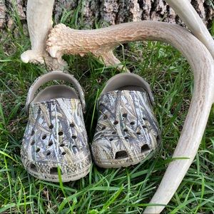 Toddler Crocs Realtree Camo Size Toddler 2-3